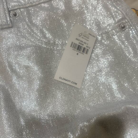 Old Navy Silver Shine Mid-Rise OG Mini Skirt - Picture 12 of 15
